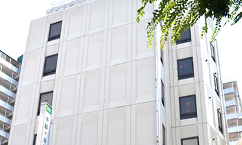 معهد سينداغايا للغة اليابانية معترف به من قبل وزارة التربية والتعليم والثقافة والعلوم والتكنولوجيا اليابانية (مؤسسة تعليمية تحضيرية لدخول الجامعات للطلاب الاجانب)